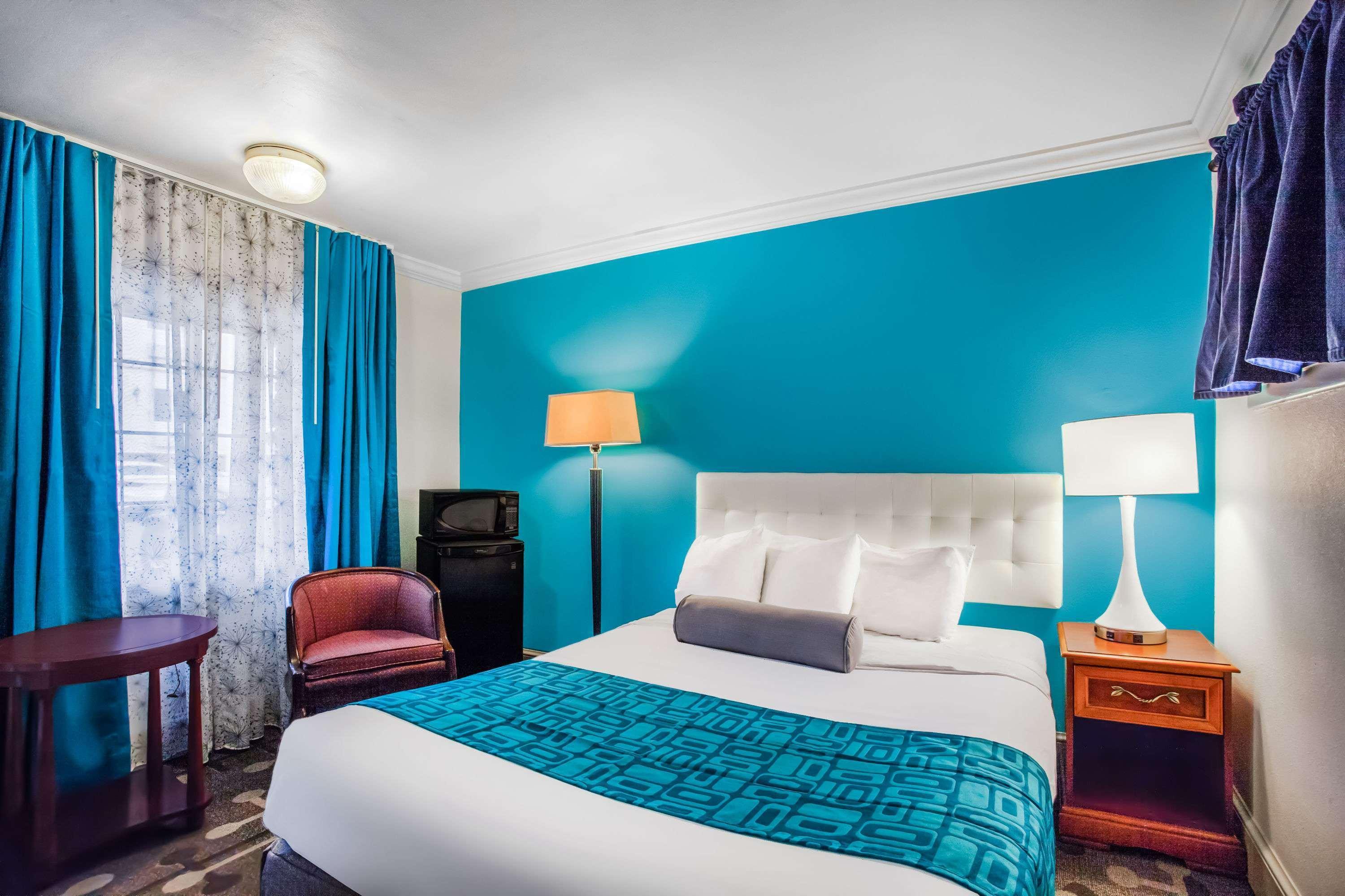 ฮาวเวิร์ด จอห์นสัน บาย วินด์แฮม เฮอร์ชีย์ Motel ภายนอก รูปภาพ